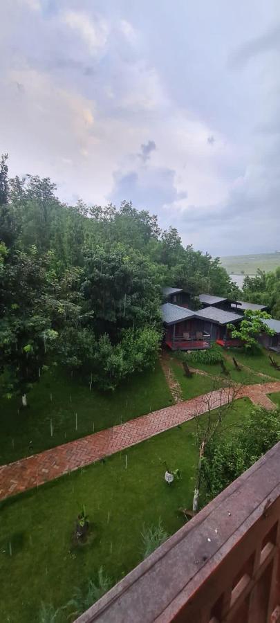 Enpi Lake Resort Iasi Exterior photo